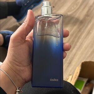 Ésika Blue Gradient Perfume Bottle